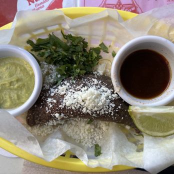 De Nada Cantina - birria and cheese quesadilla - Mexican Near Me - Austin, Texas De Nada Cantina - birria and cheese quesadilla - Mexican Near Me - Austin, Texas