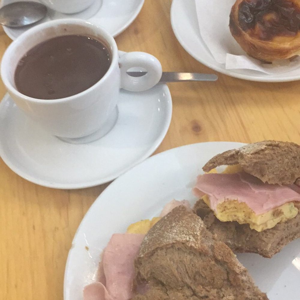 Ham and omelette sandwich, hot chocolate, custard tarts.