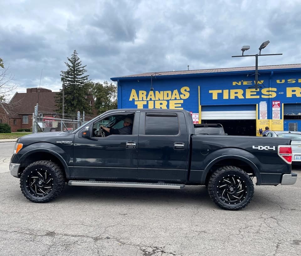 ARANDAS TIRE Updated October 2024 1700 Springwells St, Detroit