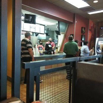 Jack in the Box - They r working on my order - Burgers Near Me - Calexico, California
