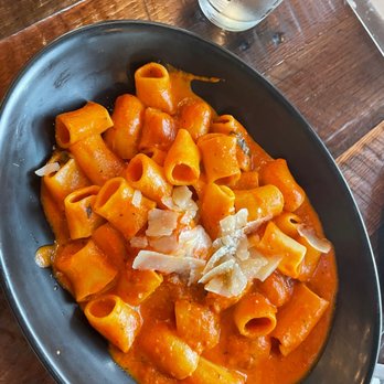 Nonnina - Rigatoni - Italian Near Me - Chicago, Illinois