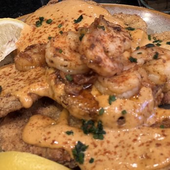 Curio Bistro - Fried green tomato & gulf shrimp remoulade - Cajun/Creole Near Me - New Orleans, Louisiana