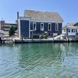 Woods Hole Handworks