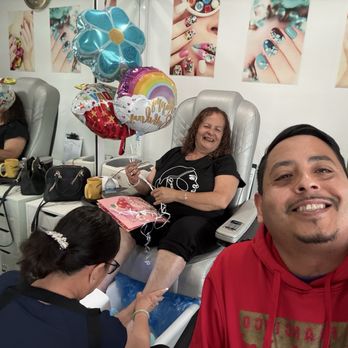 Herbal Head & Nail Spa - Nail Salons Near Me - Garden Grove, California
