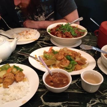 Szechuan First Restaurant - Hot and sour soup, curry prawns, hot and spicy beef - Szechuan Near Me - Kent, Washington
