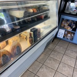 Bing's Beach House Deli