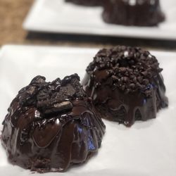 Eazy Peazy Eatz - Mini bundt cakes
