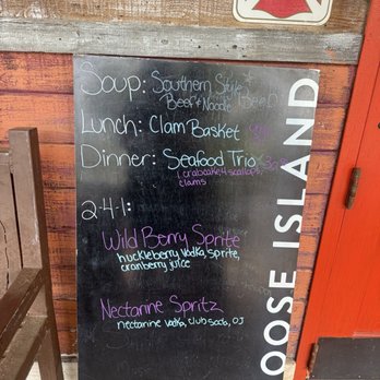 Cody's Roadhouse - American Near Me - Lady Lake, Florida