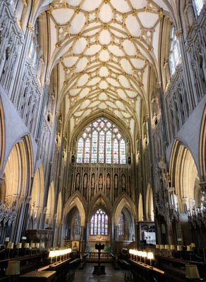 Wells Cathedral by null