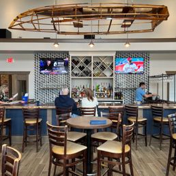 LINDY’S LANDING - Updated July 2025 - 293 Photos & 444 Reviews - 115 ...