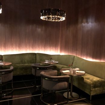 Bourbon N' Bubbles - Booth seating by the door - Bars Near Me - Charleston, South Carolina Bourbon N' Bubbles - Booth seating by the door - Bars Near Me - Charleston, South Carolina