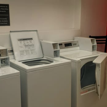 Hampton Inn & Suites - Laundry - Hotels Near Me - México, D.F., DIF Hampton Inn & Suites - Laundry - Hotels Near Me - México, D.F., DIF