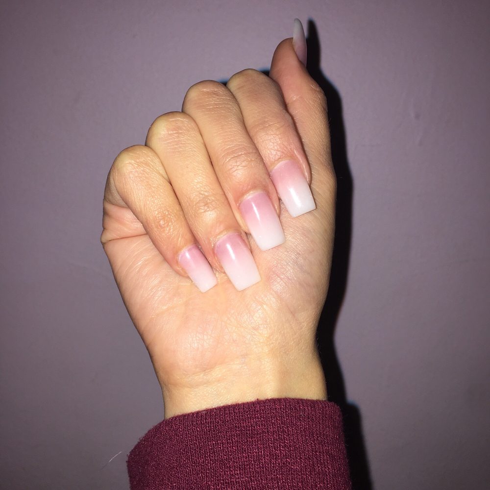 We Nails - Ombré Acrylic Nails - Waxing Near Me - Northridge, California