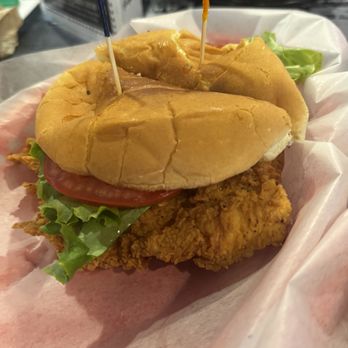 BnR Country - CFC Sandwich - American Near Me - Mabank, Texas