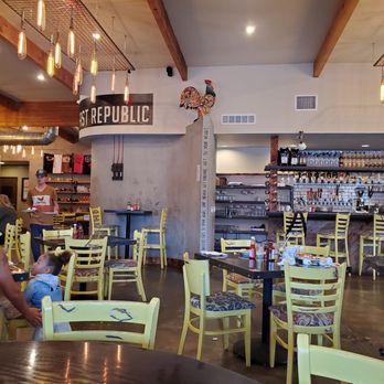 Breakfast Republic - Cool decor inside - Breakfast & Brunch Near Me - Encinitas, California Breakfast Republic - Cool decor inside - Breakfast & Brunch Near Me - Encinitas, California