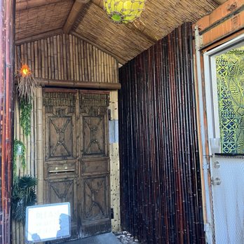 Pineapple Parlor - Adventure awaits! - Tiki Bars Near Me - Galveston, Texas Pineapple Parlor - Adventure awaits! - Tiki Bars Near Me - Galveston, Texas