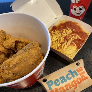 Jollibee - 6 piece chicken bucket, spaghetti kiddie meal & a peach mango pie - Chicken Shop Near Me - Kahului, Hawaii Jollibee - 6 piece chicken bucket, spaghetti kiddie meal & a peach mango pie - Chicken Shop Near Me - Kahului, Hawaii