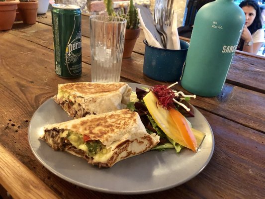 Los Güeros-Tacos in Paris from México by null