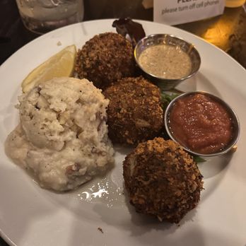 The Jazz Kitchen - Crab cake dinner with garlic mash . Amazing! - American Near Me - Indianapolis, Indiana The Jazz Kitchen - Crab cake dinner with garlic mash . Amazing! - American Near Me - Indianapolis, Indiana