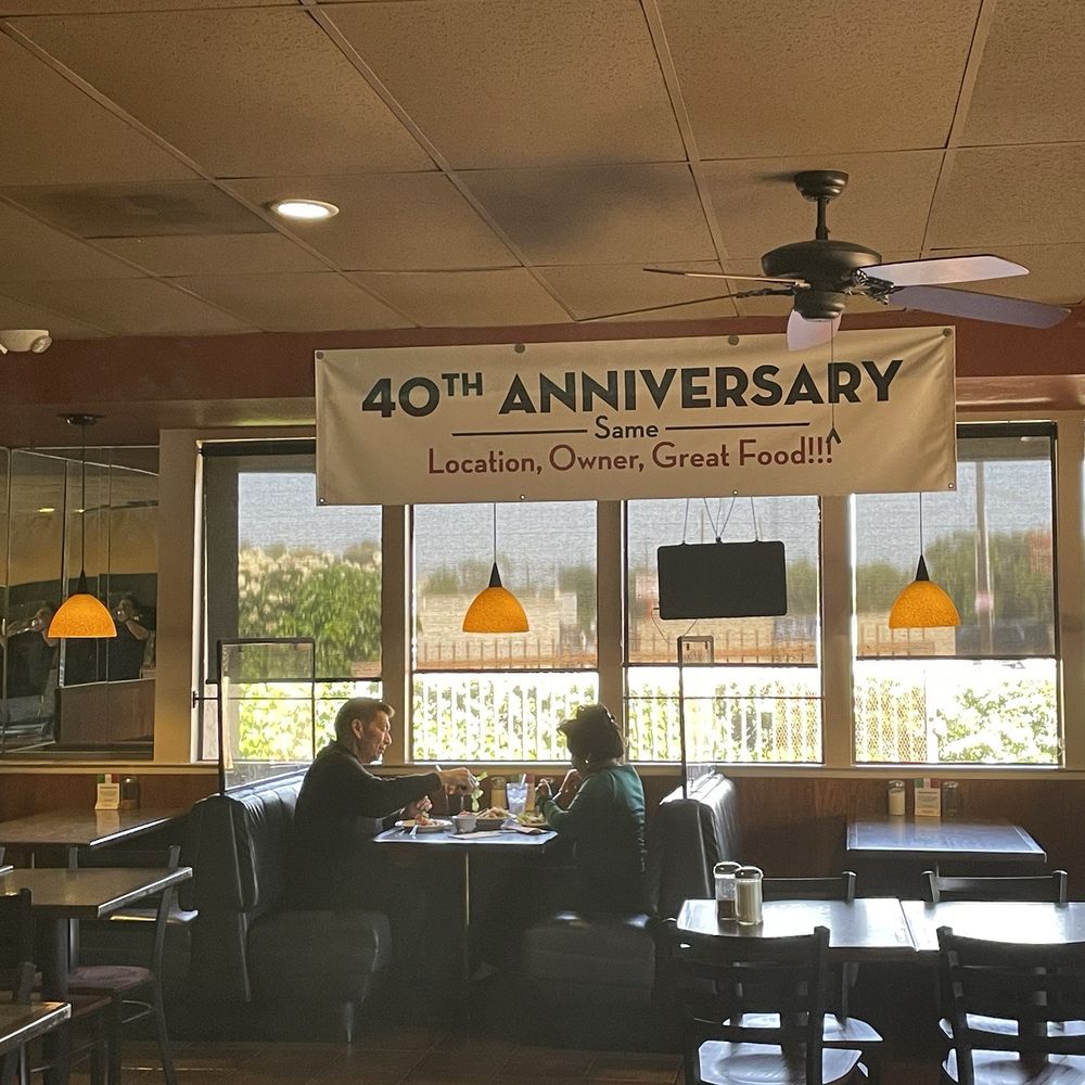 Roma II Pizzeria - Pizza Near Me - Sacramento, California Roma II Pizzeria - Pizza Near Me - Sacramento, California