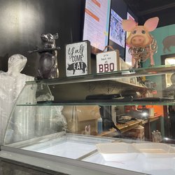 Tex-a-lina BBQ Company - More decorations