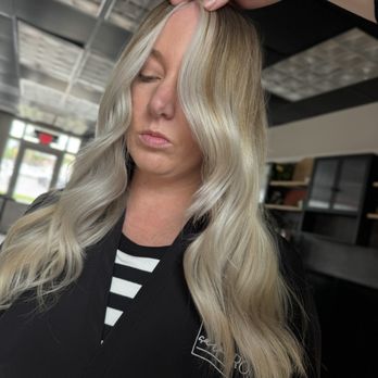 Salon Roman - Hair Stylists Near Me - Canonsburg, Pennsylvania