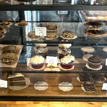 The Lemon Cake Bakery - Bakery Case - Bakeries Near Me - Leawood, Kansas The Lemon Cake Bakery - Bakery Case - Bakeries Near Me - Leawood, Kansas