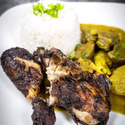Oshawa Markets - Jerk Chicken
Reggae Food Spot
@reggaefoodspot