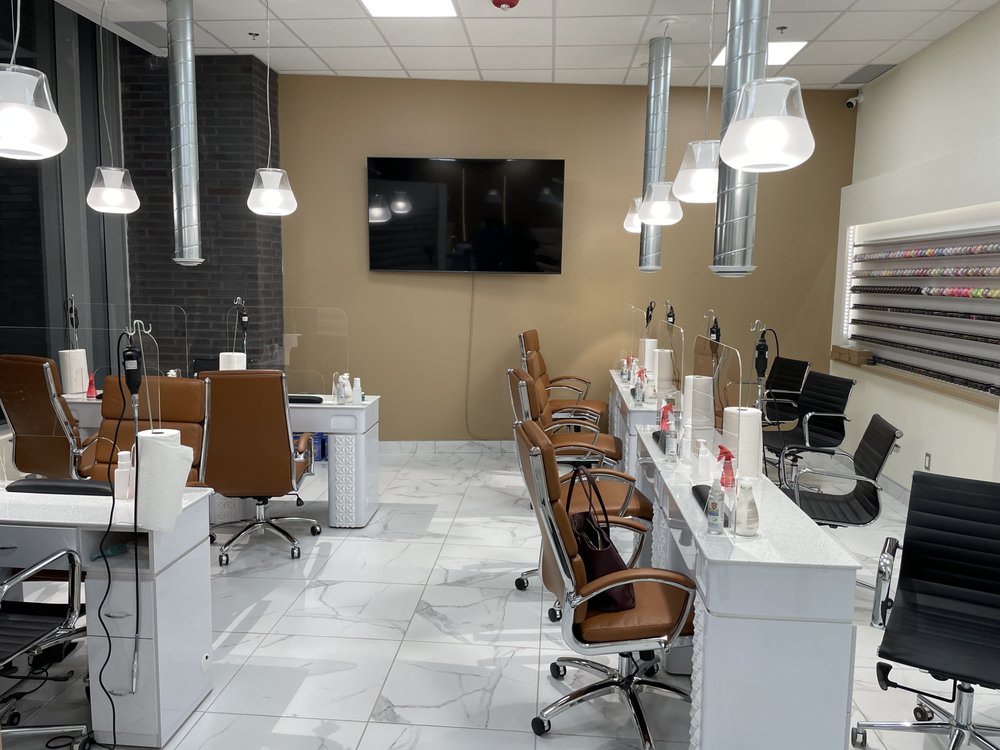 TOP NAILS FLORA - Updated August 2024 - 500 Bank Street, Ottawa