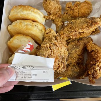 Bojangles - You pay for an 8 pc box, but you get 6. - Fast Food Near Me - Beulaville, North Carolina Bojangles - You pay for an 8 pc box, but you get 6. - Fast Food Near Me - Beulaville, North Carolina