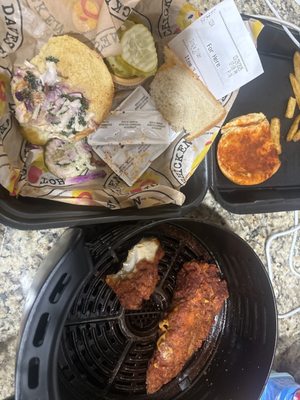 Dave's Hot Chicken by null