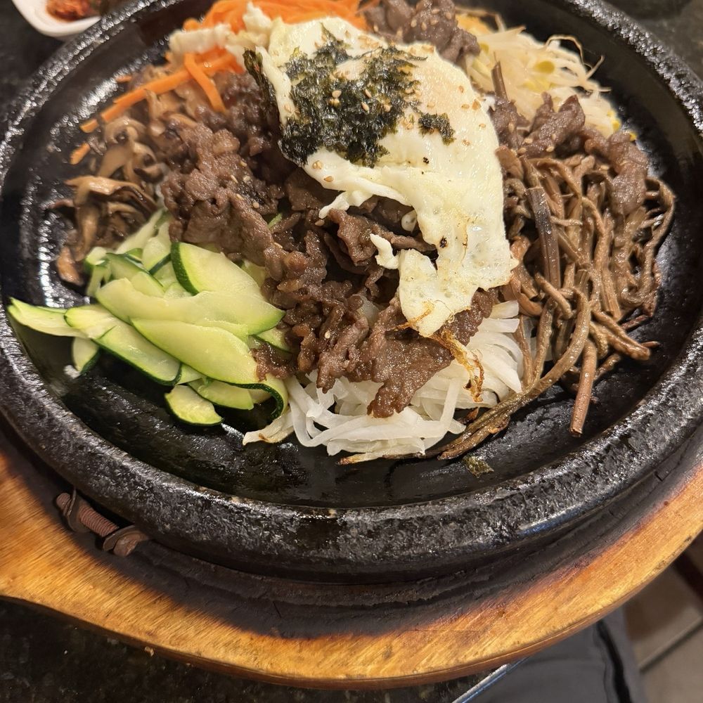 21. Bulgogi Hot Stone Plate 21. Bulgogi Hot Stone Plate