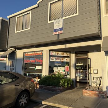 Kitten and Pinky - exterior - Vietnamese Near Me - Pacifica, California Kitten and Pinky - exterior - Vietnamese Near Me - Pacifica, California