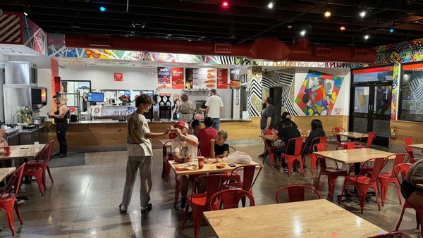 Dave's Hot Chicken by null