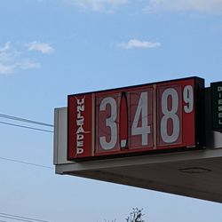 Murphy USA - This will be an antique and quaint sign of the good old days in the distant future