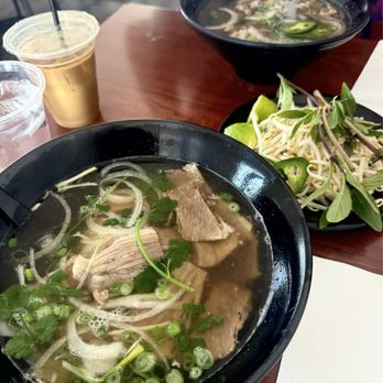 Viet On Fletcher - Brisket pho - Noodles Near Me - Los Angeles, California Viet On Fletcher - Brisket pho - Noodles Near Me - Los Angeles, California