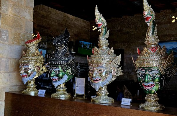 Madam Mam's Thai Cuisine, South at Brodie LN by null