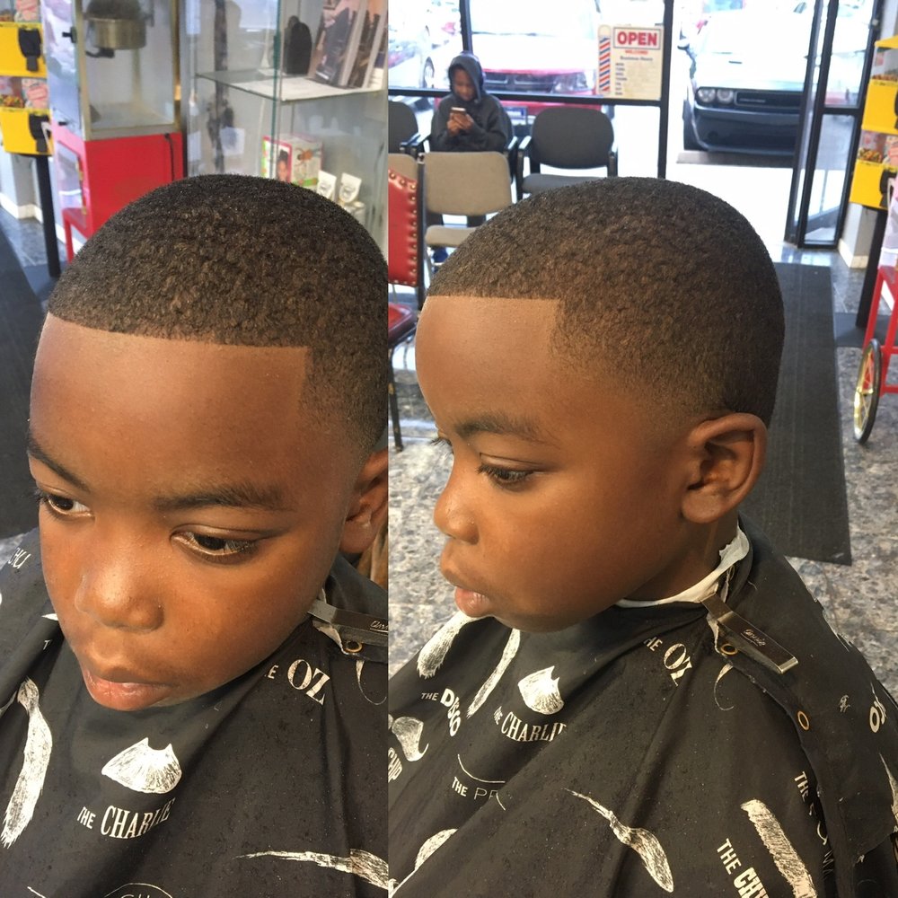 Razors Edge Mobile Grooming Logo