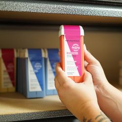 California Skincare Supply - Roll On Wax By Naturaverde Pro. CSS distributes everything you need for waxing services. Both lukewarm, hard and roll on waxes!