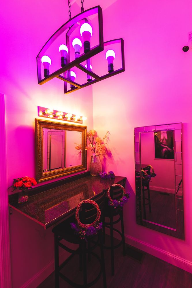 KARAOKE CITY Updated October 2024 17 Photos 63 Wyman St