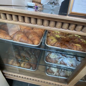 L'Appartement 4F - Bakeries Near Me - Brooklyn, New York