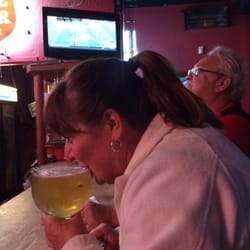 The Bar-B-Que Barn - Enjoying a cold beer
