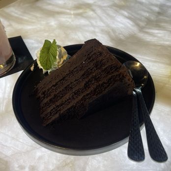 Rio Grande Social - Chocolate cake - Sports Bars Near Me - Albuquerque, New Mexico