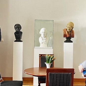Schloss Bellevue - Landmarks & Historical Buildings Near Me - Berlin, BE