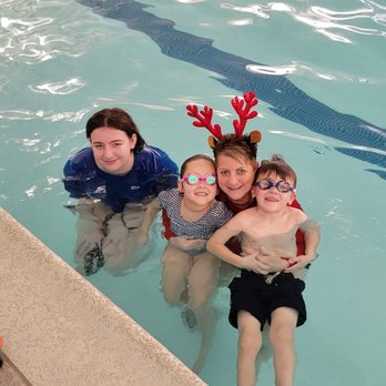 Start Swimming - Coach Kathy and Molly with students. - Swimming Lessons/Schools Near Me - Tomball, Texas Start Swimming - Coach Kathy and Molly with students. - Swimming Lessons/Schools Near Me - Tomball, Texas