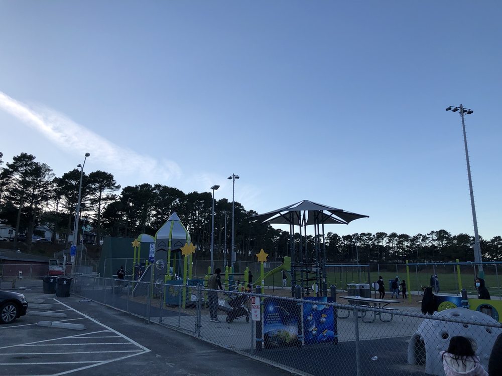 GELLERT PARK 62 Photos & 38 Reviews 50 Wembley Dr, Daly City