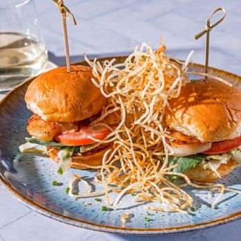 Tommy Bahama - Seared Scallop Sliders - Seafood Near Me - Naples, Florida Tommy Bahama - Seared Scallop Sliders - Seafood Near Me - Naples, Florida