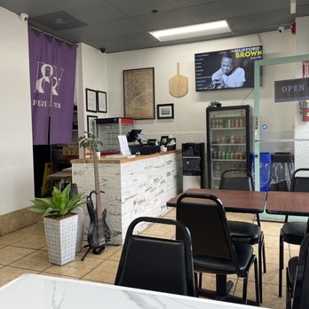 Fuji & Vi's - Inside - Pizza Near Me - Pasadena, California Fuji & Vi's - Inside - Pizza Near Me - Pasadena, California