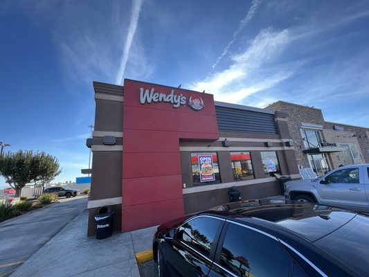 Wendy's by null