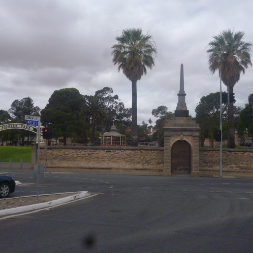 Pioneer Park - Entrance - Parks Near Me